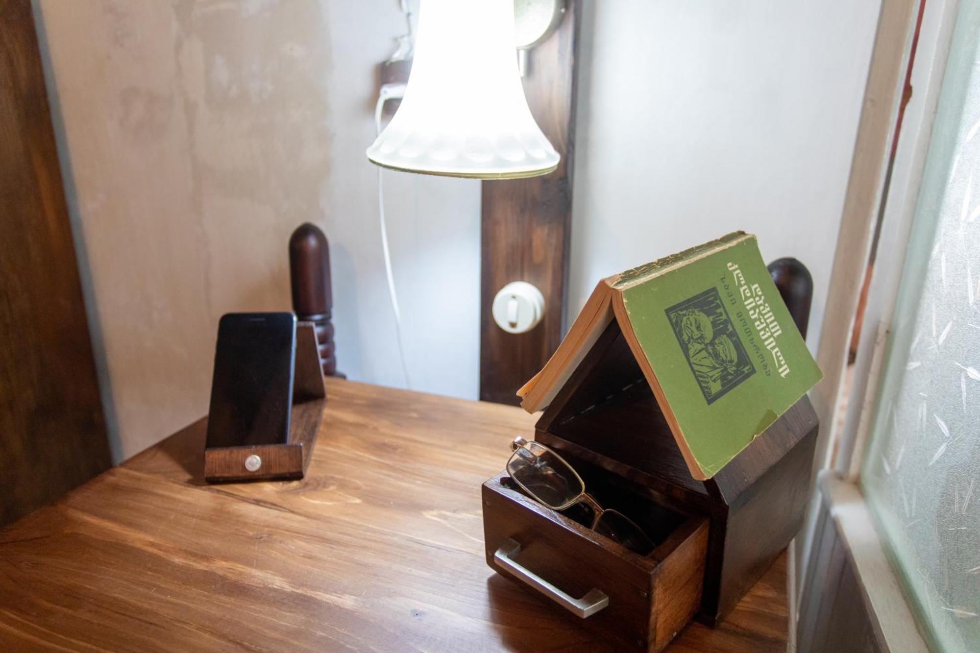 Book Hotel Kutaisi Esterno foto