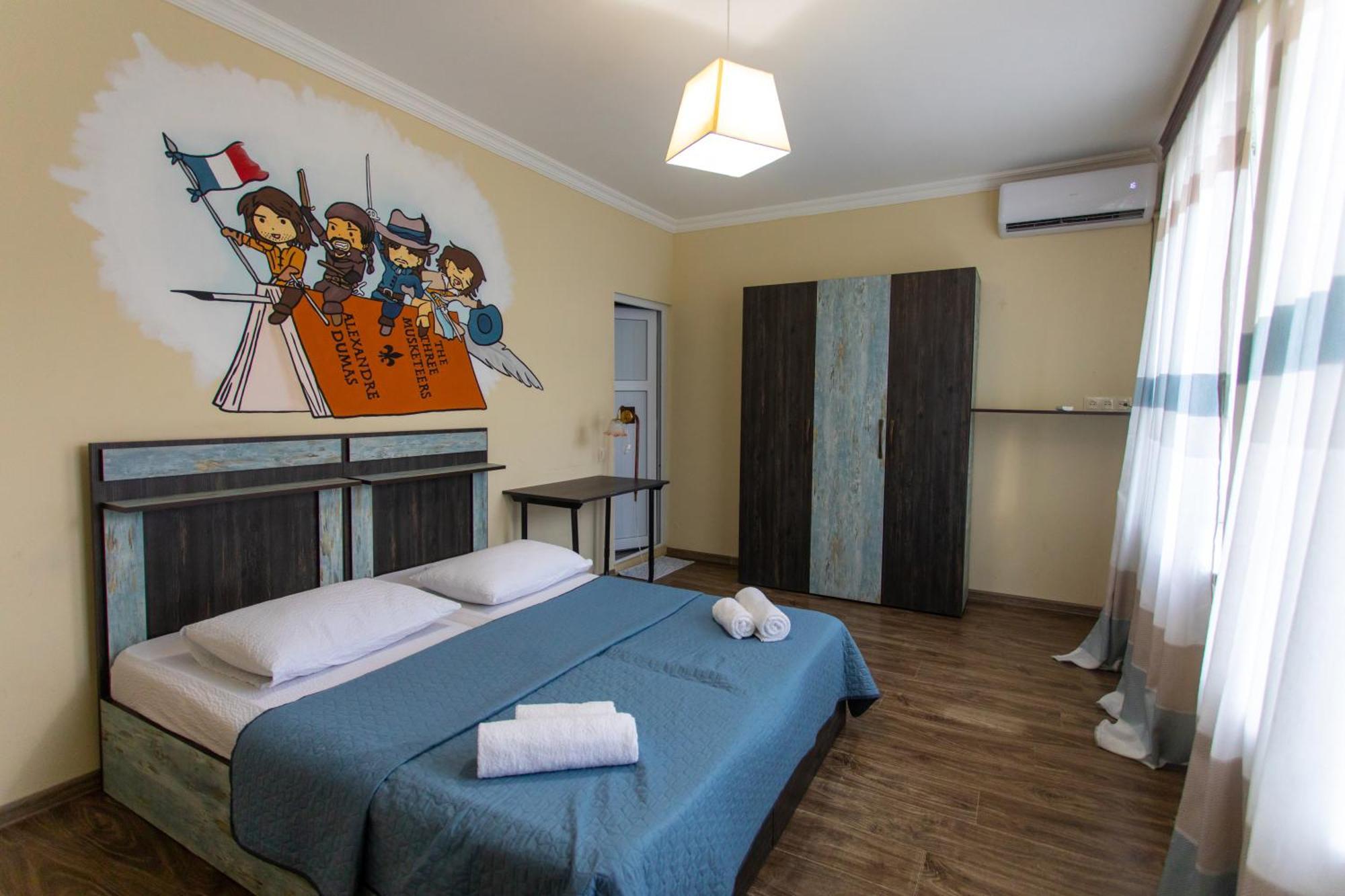 Book Hotel Kutaisi Esterno foto